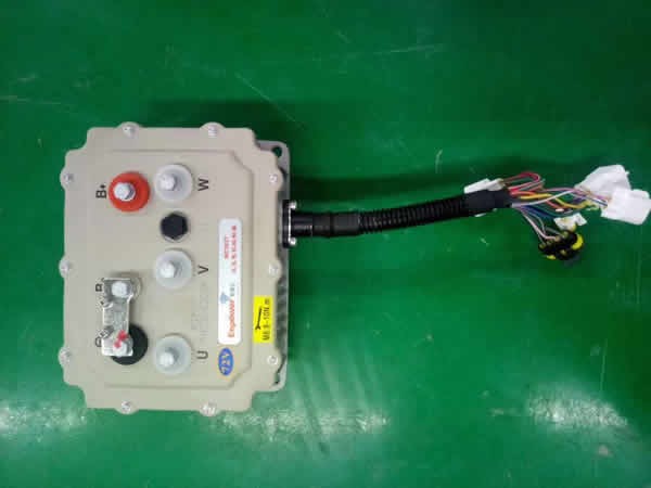 銅陵縣瑞易雷軍L3電動(dòng)汽車(chē)配件側(cè)圍銷(xiāo)售部 電子配件修理的可靠伙伴